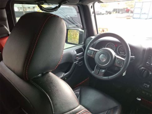 Used 2017 Jeep Wrangler Unlimited Rubicon image 15