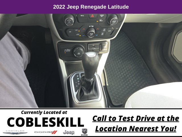 Used 2022 Jeep Renegade Latitude w/ Convenience Group AWD/4WD image 17
