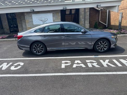 Used 2021 Honda Accord EX-L image 6