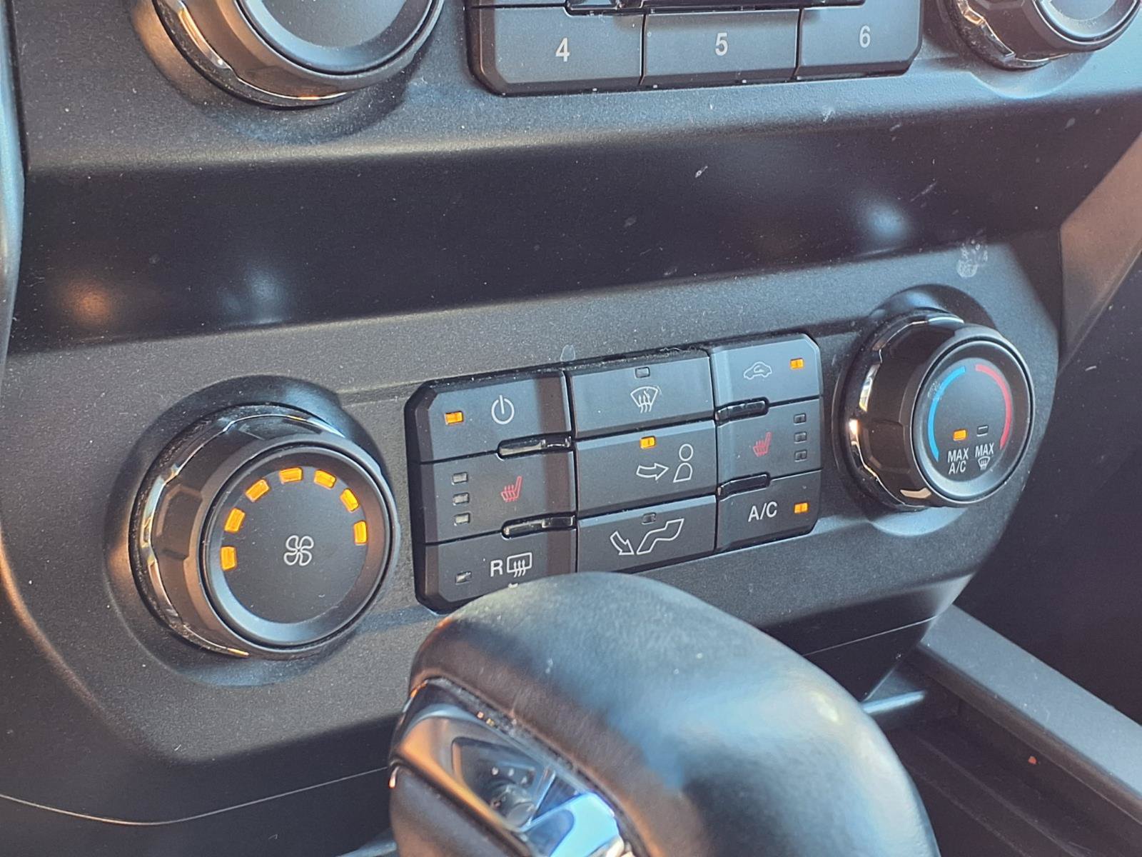 Used 2020 Ford F150 XLT w/ Equipment Group 302A Luxury AWD/4WD image 23