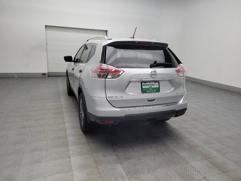 Used 2016 Nissan Rogue SL w/ SL Premium Package image 5