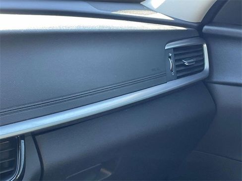 Used 2020 Kia Optima LX image 29
