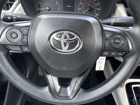 Certified 2024 Toyota Corolla Cross L image 23