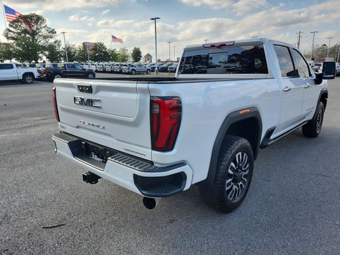 Certified 2024 GMC Sierra 2500 Denali Ultimate image 3