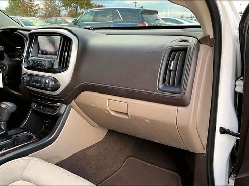 Used 2015 GMC Canyon SLE w/ SLE Convenience Package image 18