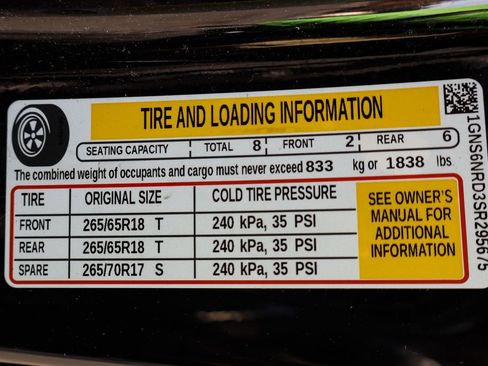 Used 2025 Chevrolet Tahoe LT image 42