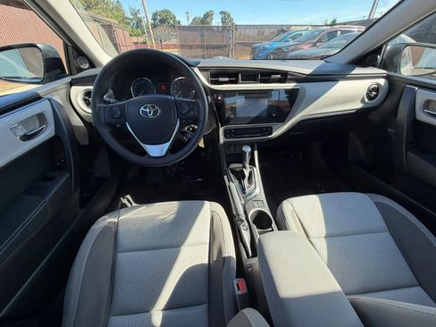 Used 2017 Toyota Corolla LE FWD image 15