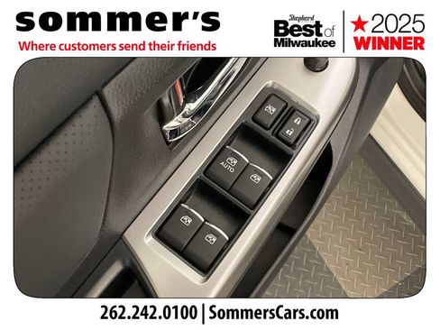 Used 2017 Subaru Crosstrek 2.0i Limited AWD/4WD image 11