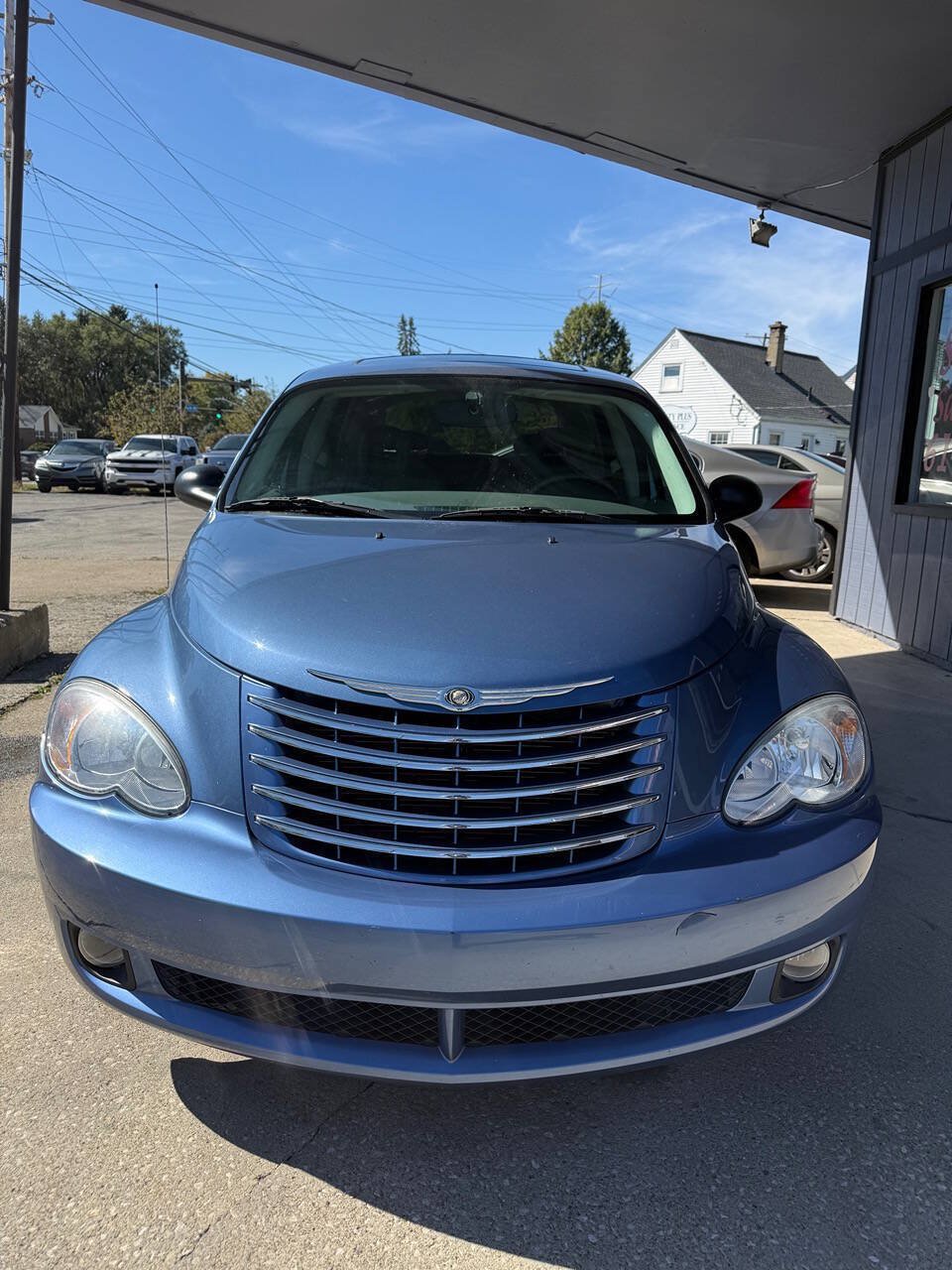 Used 2007 Chrysler PT Cruiser Limited w/ Chrome Accents Group FWD image 2