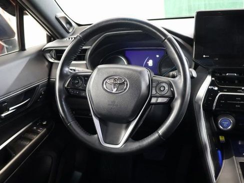 Used 2021 Toyota Venza XLE w/ Softex Package image 15