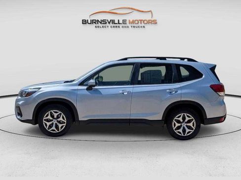 Used 2019 Subaru Forester Premium AWD/4WD image 4