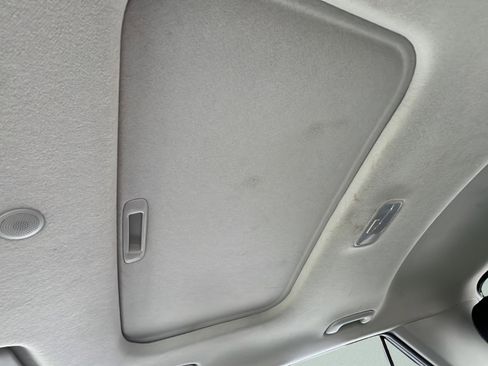 Used 2025 Hyundai Venue SEL FWD image 15