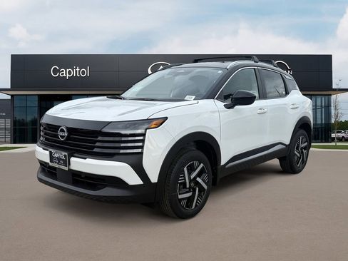 New 2026 Nissan Kicks SV image 1