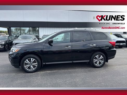 Used 2020 Nissan Pathfinder S AWD/4WD image 13