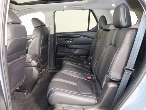 Used 2023 Honda Pilot Touring image 48