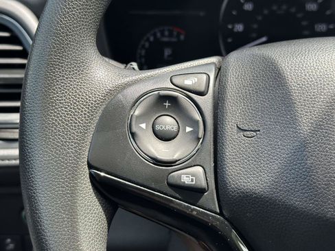Used 2021 Honda HR-V EX image 22