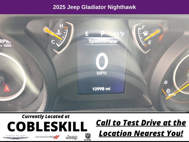Used 2025 Jeep Gladiator Overland AWD/4WD image 12