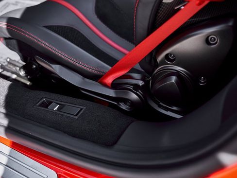 Used 2022 Ferrari F8 Tributo image 45