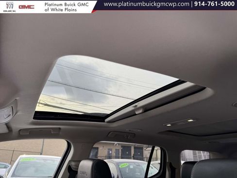 Used 2023 GMC Acadia Denali w/ Denali Technology Package image 18