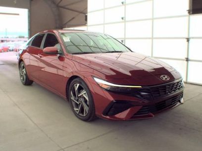 Used 2025 Hyundai Elantra SEL