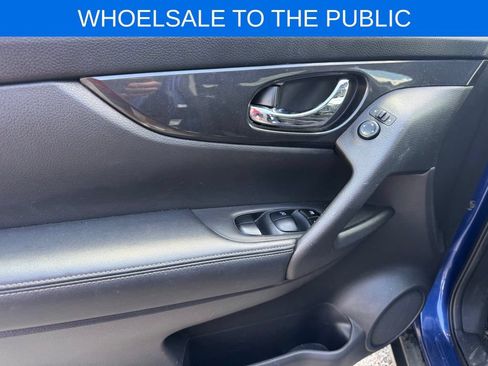 Used 2020 Nissan Rogue SV FWD image 5