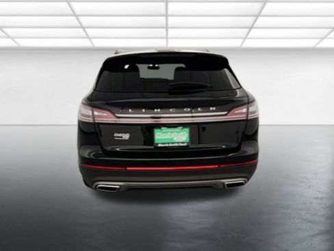 Used 2022 Lincoln Nautilus Reserve image 7