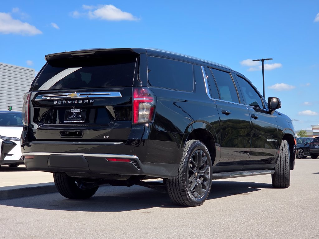 Used 2022 Chevrolet Suburban LT w/ Luxury Package AWD/4WD image 26