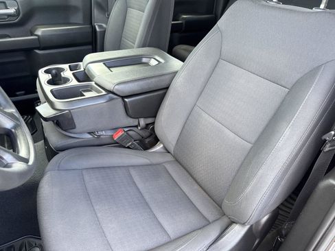 Used 2024 Chevrolet Silverado 2500 Custom w/ Custom Convenience Package AWD/4WD image 11