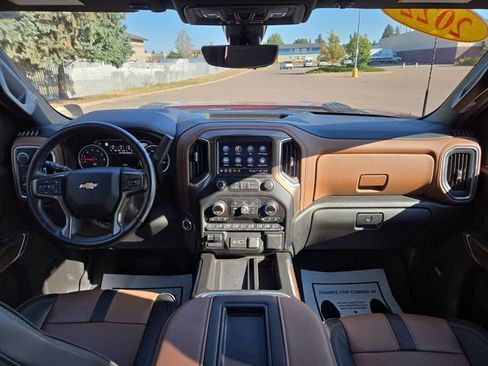 Used 2022 Chevrolet Silverado 2500 High Country AWD/4WD image 3