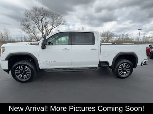 Used 2022 GMC Sierra 2500 AT4 AWD/4WD image 5