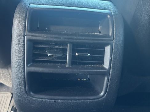 Used 2023 Cadillac XT5 Luxury image 25