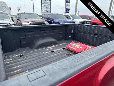 Used 2021 GMC Sierra 2500 AT4 w/ AT4 Premium Plus Package AWD/4WD image 12