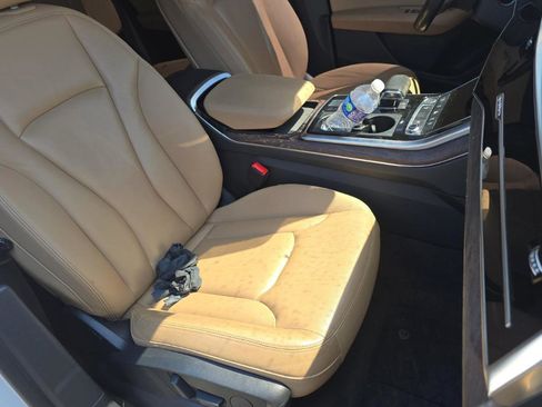 Used 2019 Audi Q8 Premium w/ Convenience Package AWD/4WD image 11