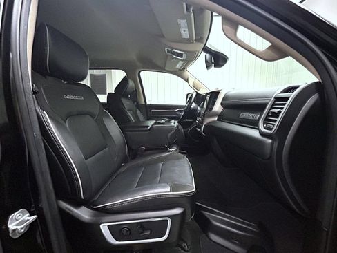 Used 2020 RAM 1500 Laramie AWD/4WD image 15