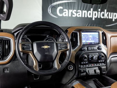 Used 2021 Chevrolet Silverado 2500 High Country w/ Z71 Off-Road Package image 15