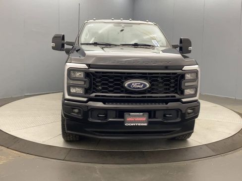 Used 2024 Ford F350 Lariat w/ Sport Appearance Package AWD/4WD image 8