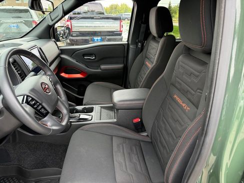 Used 2023 Nissan Frontier PRO-4X w/ Pro Convenience Package AWD/4WD image 13