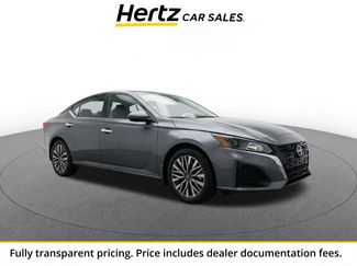 Used 2025 Nissan Altima 2.5 SV FWD video 1