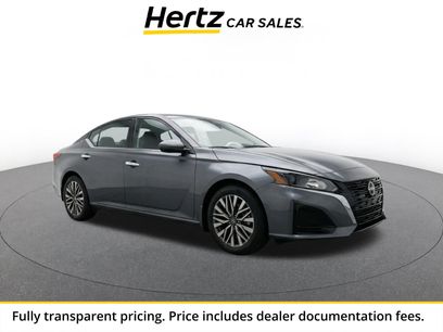 Used 2025 Nissan Altima 2.5 SV
