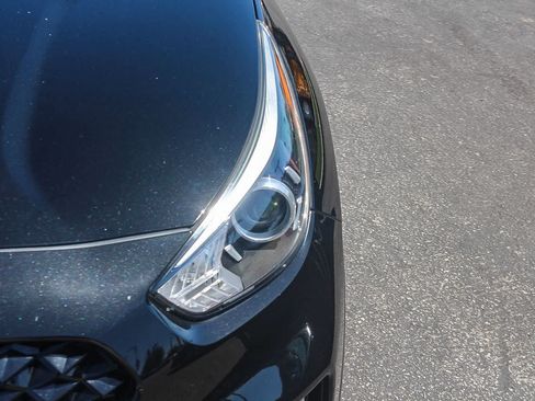 Used 2022 Kia Niro Touring Special Edition FWD image 13