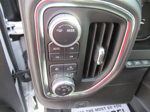 Used 2023 GMC Sierra 2500 Denali w/ Technology Package AWD/4WD image 32