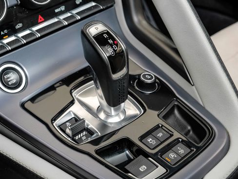 Used 2020 Jaguar F-TYPE Coupe image 24