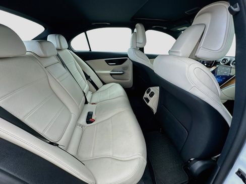 Used 2023 Mercedes-Benz C 300 Sedan image 19