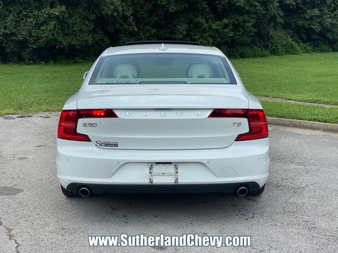 Used 2017 Volvo S90 T5 Momentum w/ Convenience Package FWD image 6