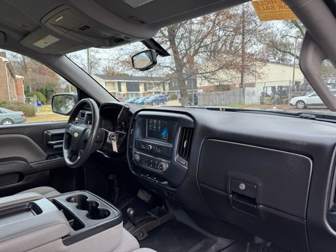 Used 2017 Chevrolet Silverado 1500 W/T w/ Trailering Package image 19
