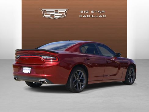 Used 2021 Dodge Charger SXT w/ Blacktop Package RWD image 5