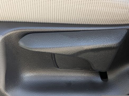 Used 2023 Toyota Corolla LE image 21