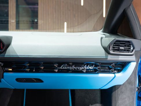 Used 2023 Lamborghini Huracan Tecnica RWD image 26