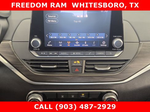 Used 2023 Nissan Altima 2.5 SV image 11