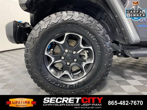 Used 2023 Jeep Wrangler Unlimited Rubicon 4xe w/ Cold Weather Group AWD/4WD image 9